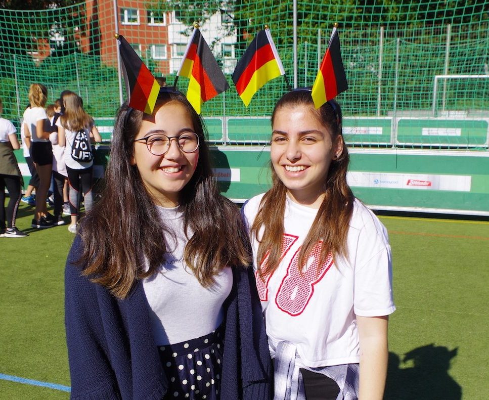 Die Sonne Strahlte Schuler Und Lehrer Auch Goethe Gymnasium Hamburg